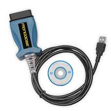 Mongoose J2534 — interface de comunicação veicular com cabo USB e conector OBD-II
